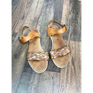 Sundance leather Woven Sandals Sz 38